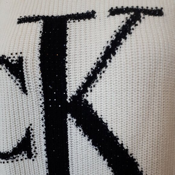 Calvin Klein Sweater - Ivory with black logo, Oversized - Picture 4 of 7